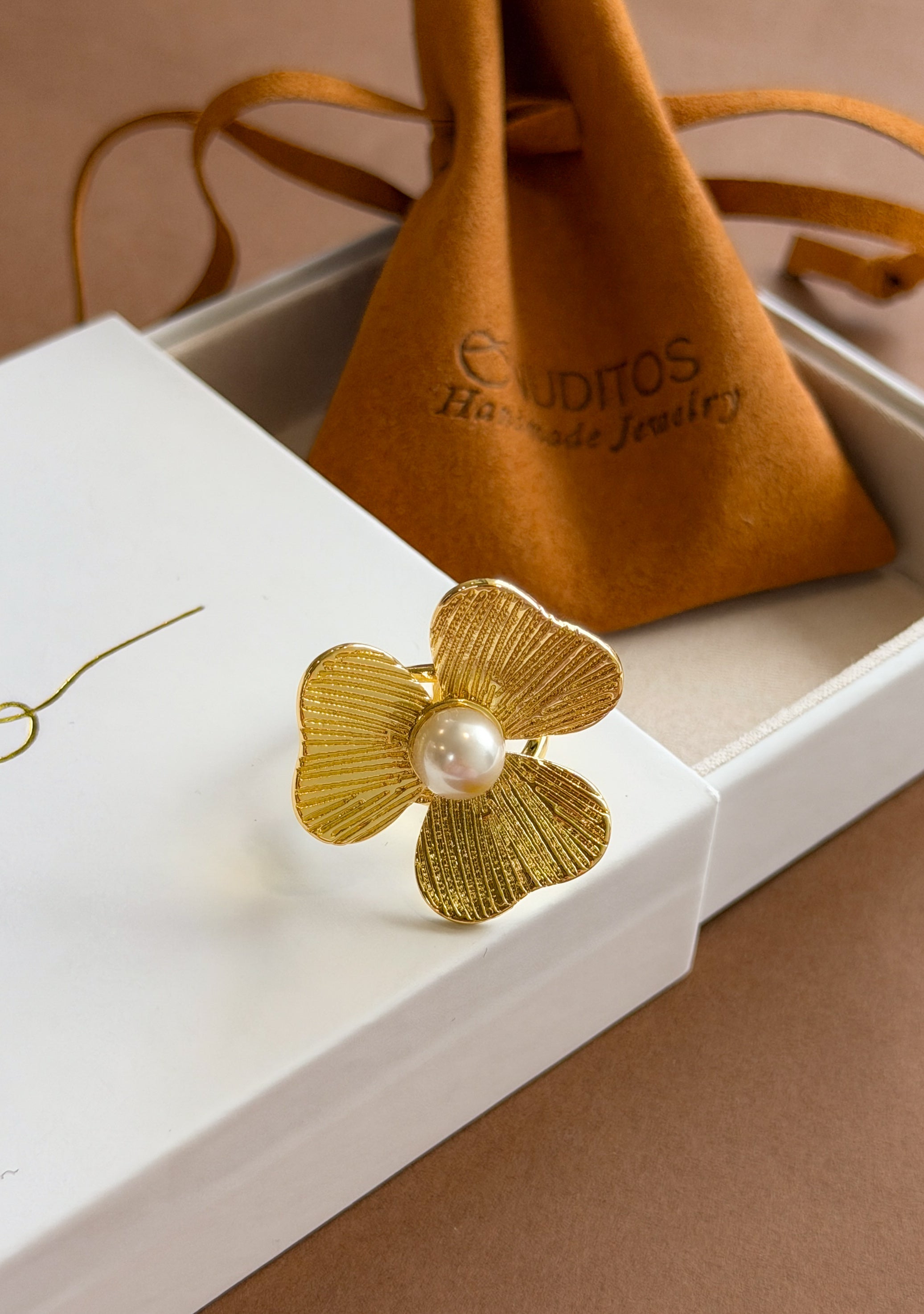 Lindsey Blom Ring
