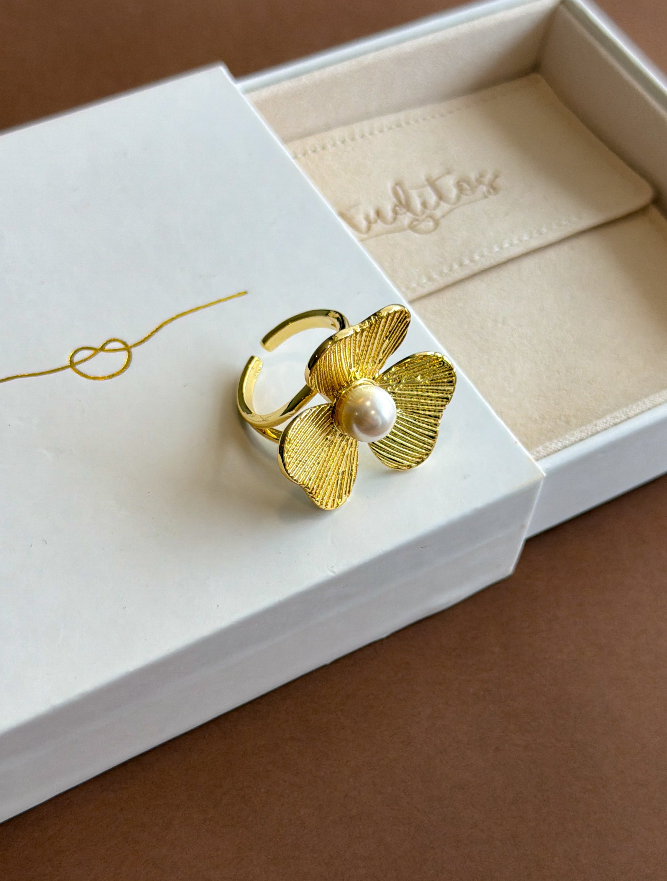 Lindsey Blom Ring